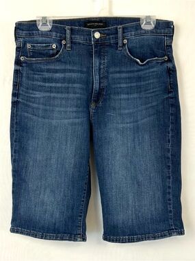 Banana Republic Women’s mid-rise blue denim bermuda shorts / size 10